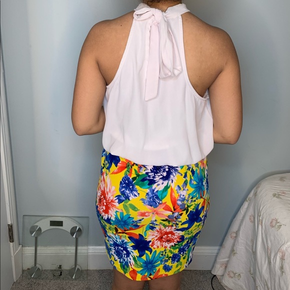 Floral Dress ✨ - Picture 4 of 6